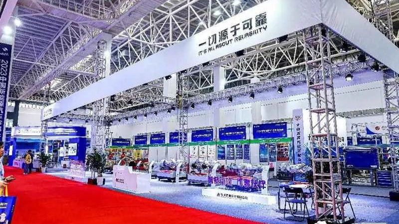 车载空气滤清器安装：关键步骤与注意事项**